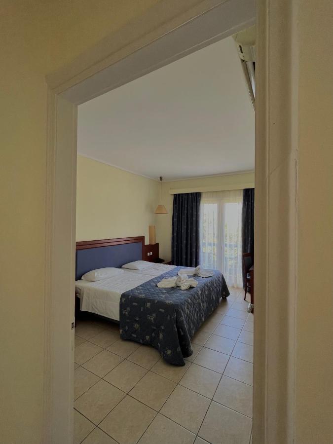 Theodorou Beach Hotel Apartments Psalidi  Esterno foto