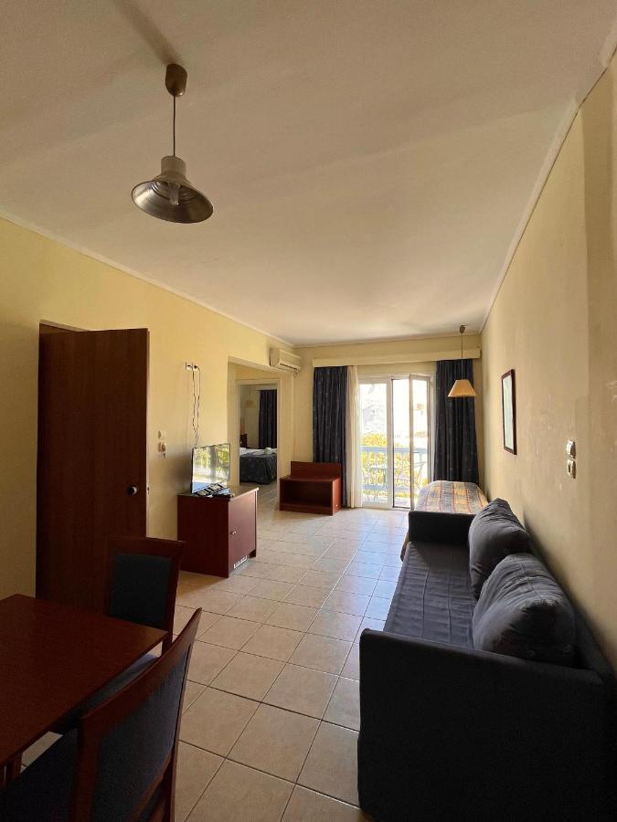 Theodorou Beach Hotel Apartments Psalidi  Esterno foto