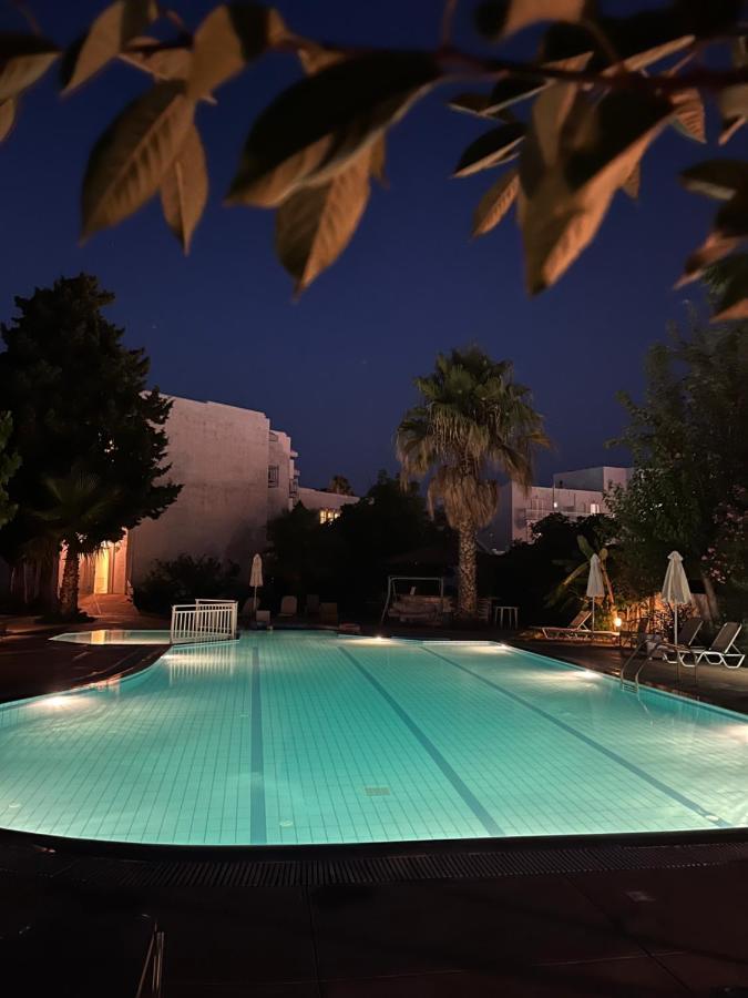 Theodorou Beach Hotel Apartments Psalidi  Esterno foto