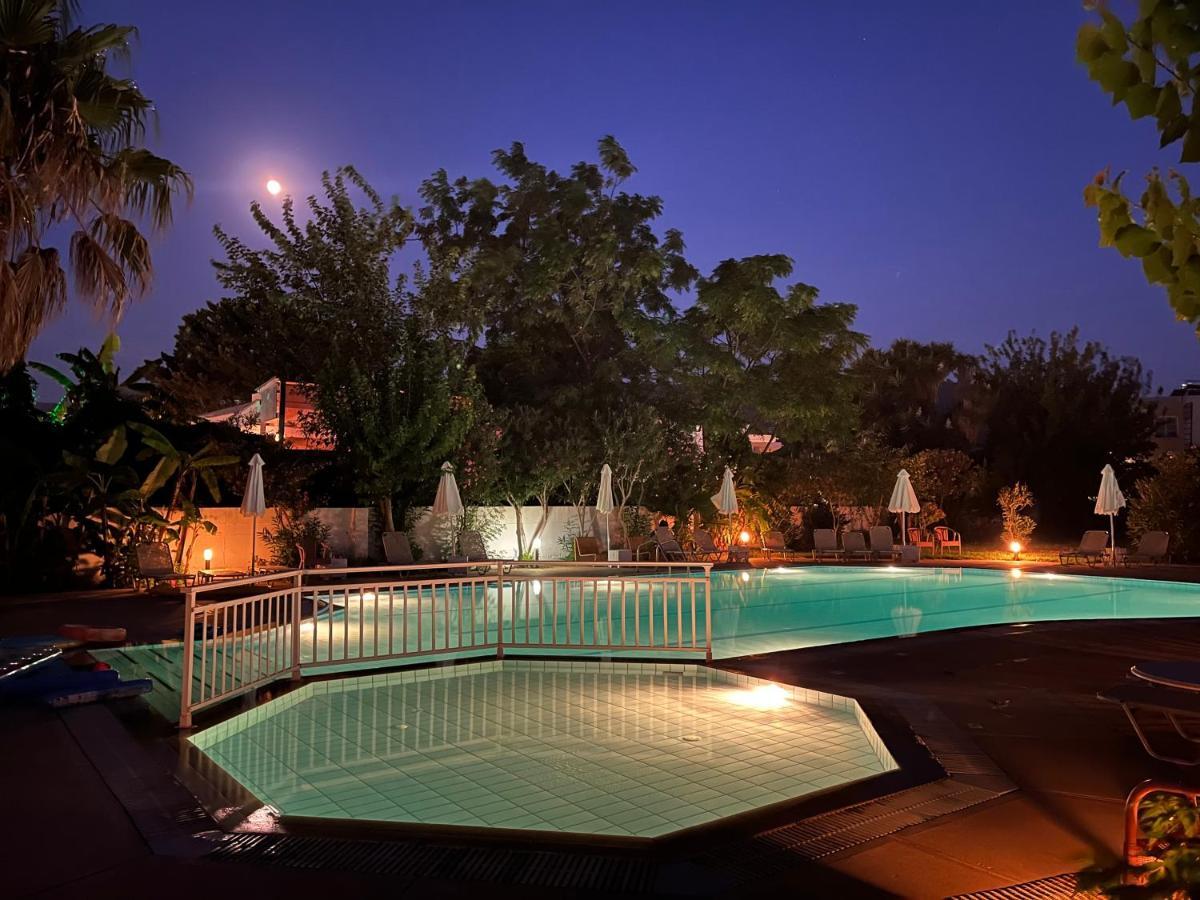 Theodorou Beach Hotel Apartments Psalidi  Esterno foto